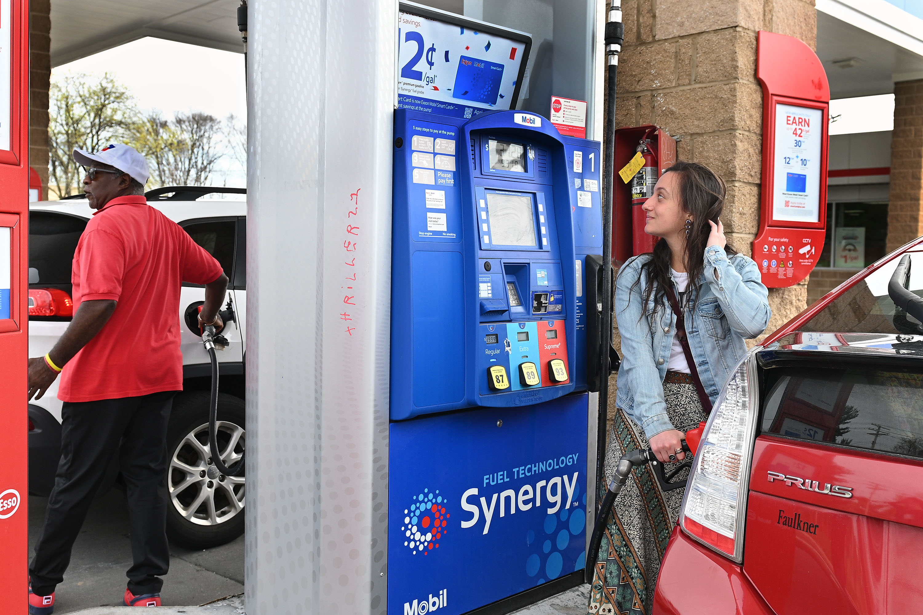 Leora Match of Baltimore puts gas into her hybrid vehicle at a station on York Road. Expiration late Saturday of the state's gas tax holiday is expected to drive rates up about 40 cents a gallon. Leora Match of Baltimore puts gas into her hybrid vehicle at a station on York Road. Expiration late Saturday of the state's gas tax holiday is expected to drive rates up about 40 cents a gallon.
